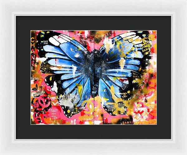 Fly Chanel - Framed Poster - PREMIUM FATURE