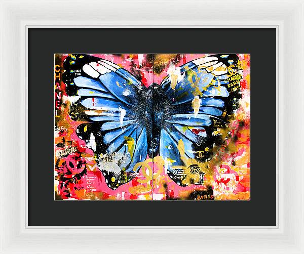 Fly Chanel - Framed Poster - PREMIUM FATURE