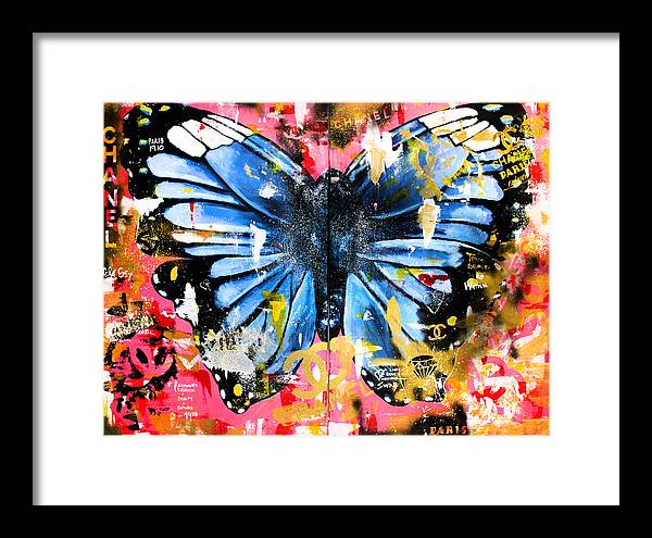 Fly Chanel - Framed Poster - PREMIUM FATURE